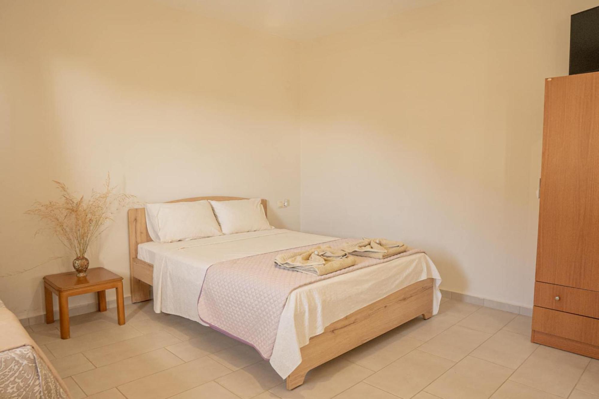 Studios Anna Maria With Sea View Kapetanianá Extérieur photo